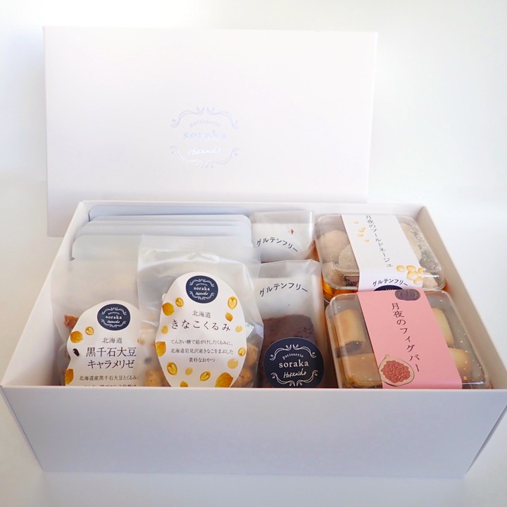 カフェインレスコーヒーとグルテンフリーのお菓子のギフトセット【北海道岩見沢市・パティスリーソラカ(patisserie soraka) 】《DOこれ限定》