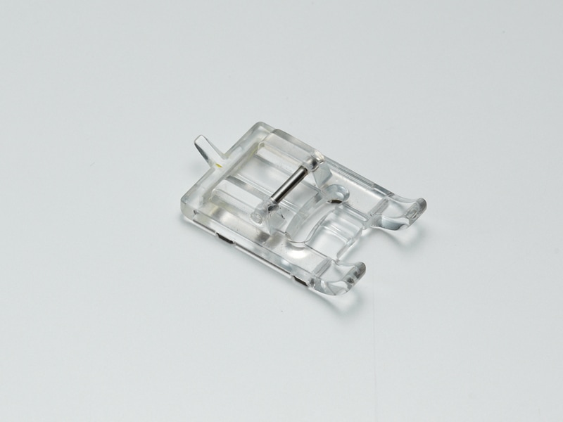 ボタンホール押さえ（透明）