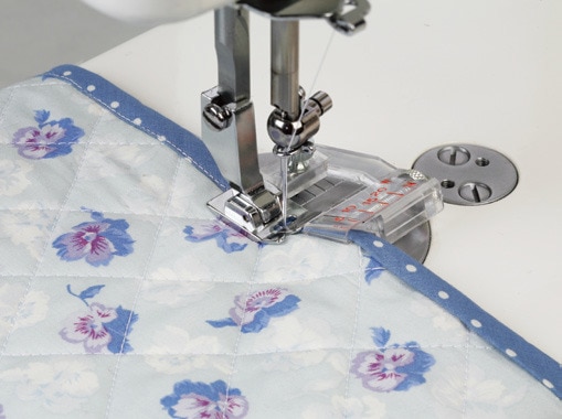 テープガイド押さえ