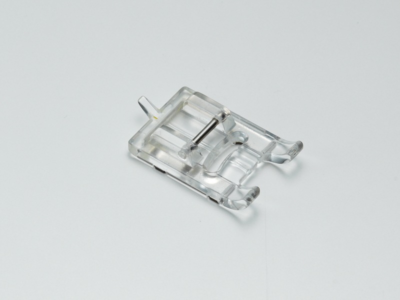 ボタンホール押さえ（透明）