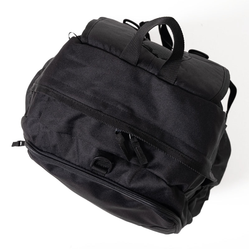 リュック 無地(本体＋ポケット) L　収納ネットあり