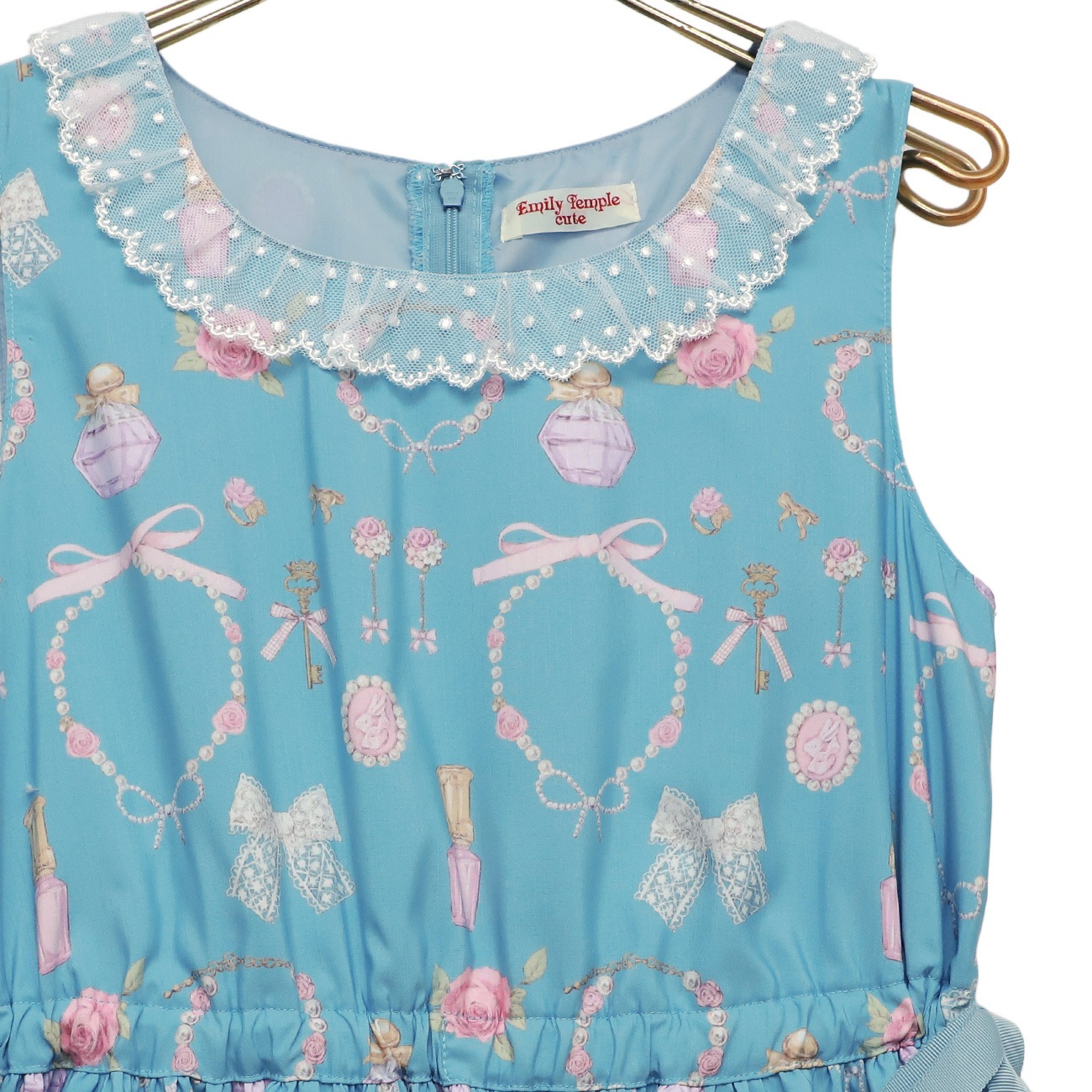 Vanity Room�Ρ����꡼�֥��ԡ��� (Vanity Room sleeveless dress)