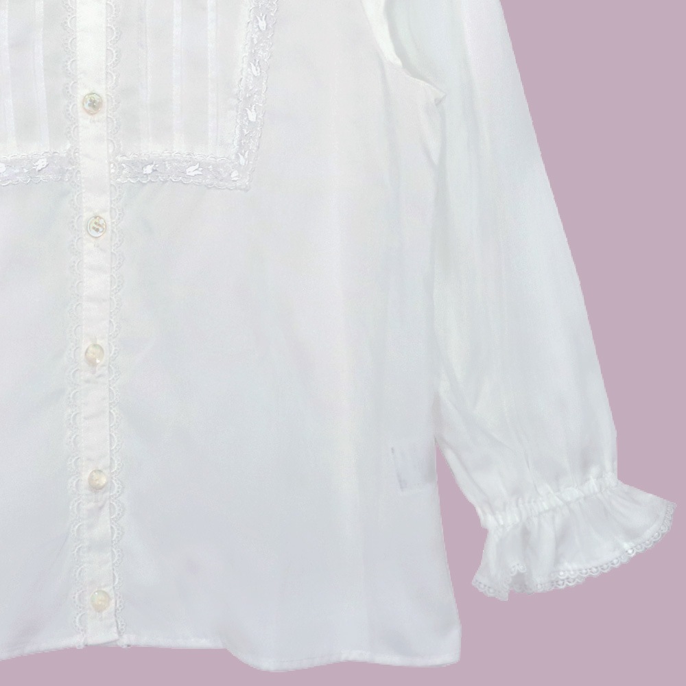���������ԥ󥿥å��졼���֥饦�� (square pintuck lace blouse)