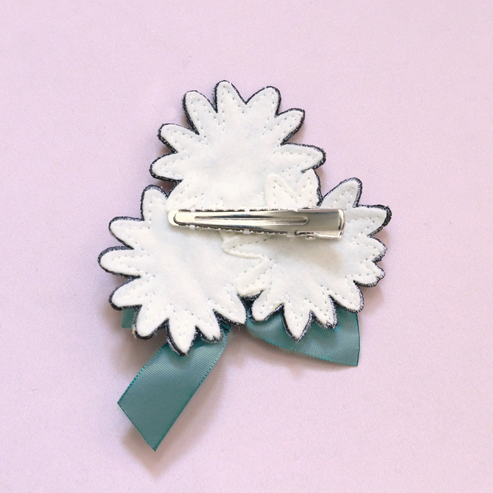 triple margueriteå(triple marguerite hair clip)