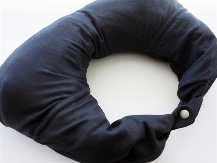 beta post ベータポスト/ pillow packable coach jacket/ ネイビー