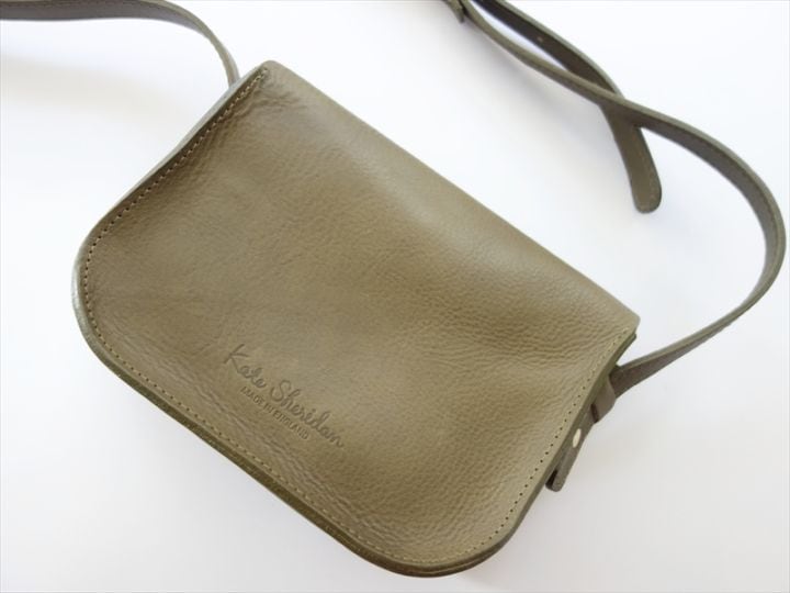 Kate Sheridan ケイト シェリダン/ Orbed Tab Bag/ オリーブ | すべて
