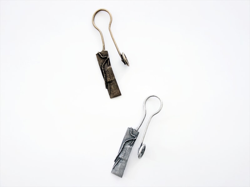 written by����ȥ���Х�/ BRASS BOOKMARK