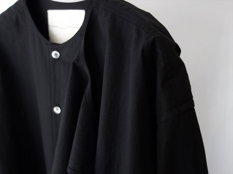 written by����ȥ���Х�/ bib blouse/ �֥�å�