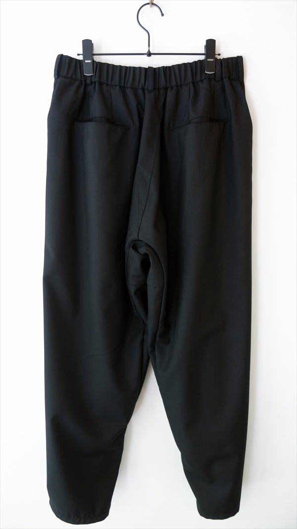 TOKIARI���ȥ�����/ 'JAN' THREE TUCK PANTS - SERGE WOOL 3.0.0/ �֥�å�