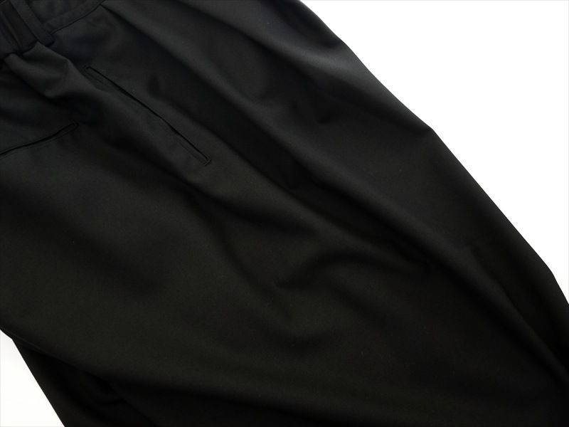 TOKIARI���ȥ�����/ 'JAN' THREE TUCK PANTS - SERGE WOOL 3.0.0/ �֥�å�