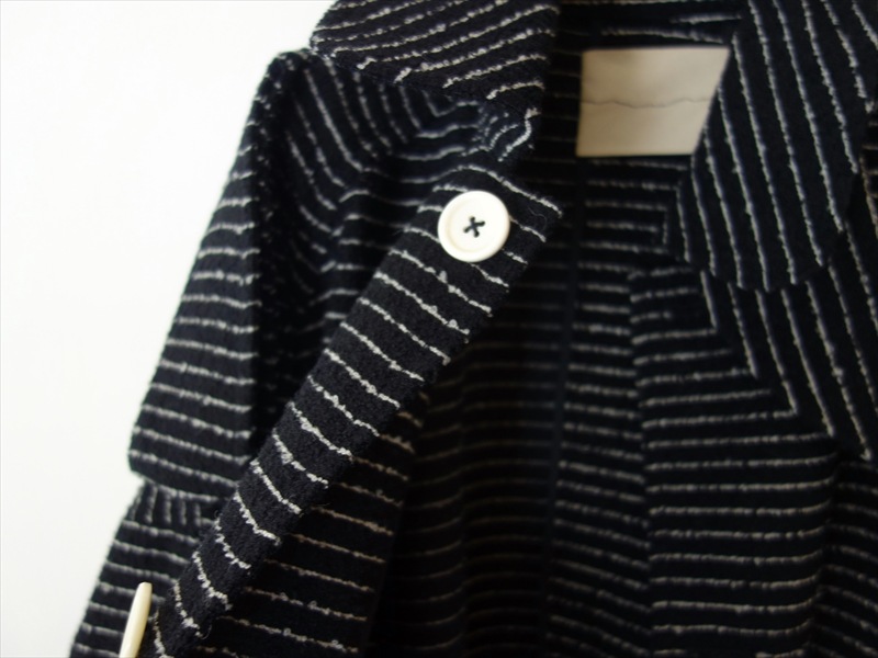 written by����ȥ���Х�/ Deformed coat/ �֥�å��ߥۥ磻��