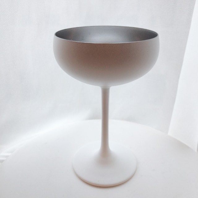 ドイツ製　ソーサー　マットホワイト×シルバー