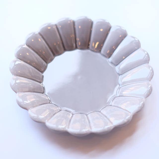 波佐見焼　キクワリ（グレー）19cm丸皿