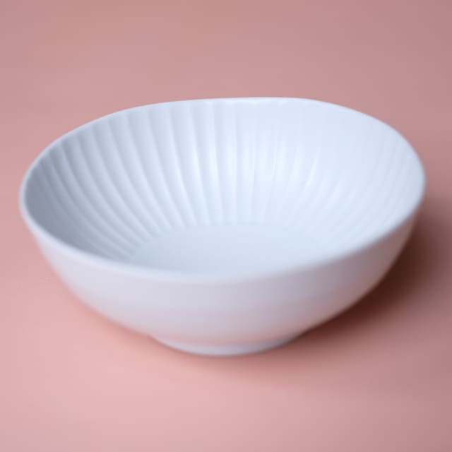 波佐見焼　白マット　しのぎ　小鉢
