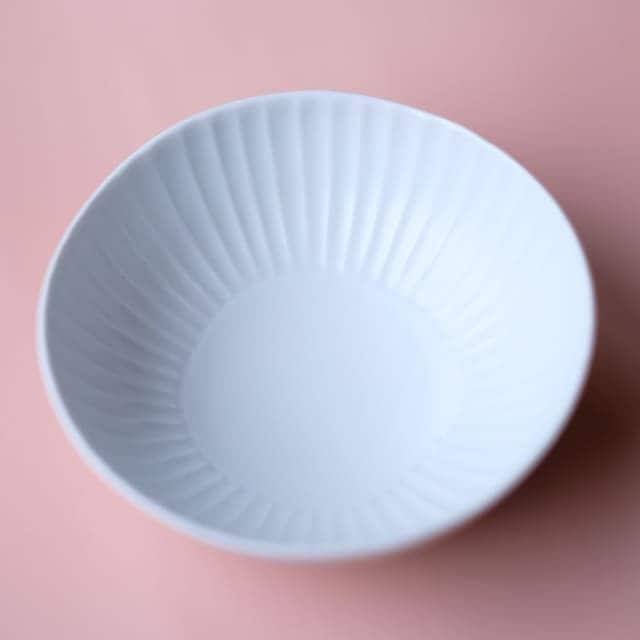 波佐見焼　白マット　しのぎ　小鉢