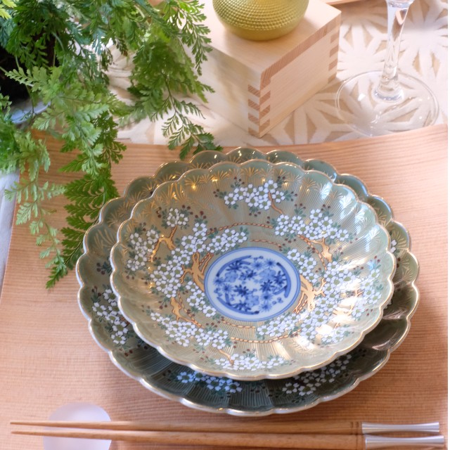 波佐見焼　琳派桜樹紋　6号皿　(緑)