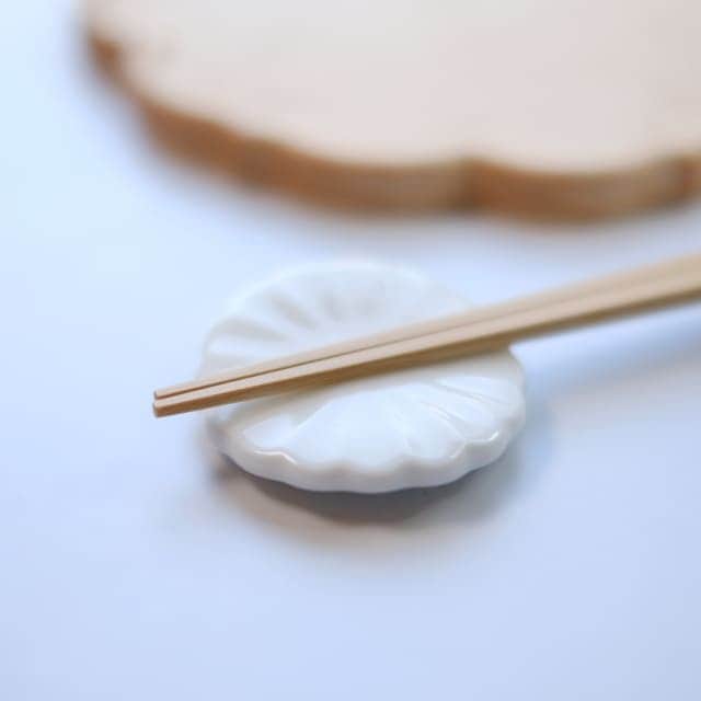言花　 箸置き 福寿草 白
