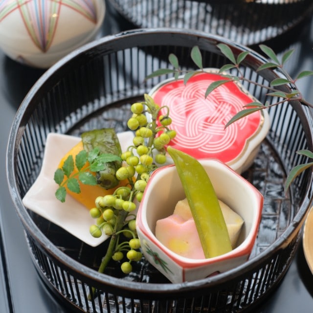 二段 天然竹料理箱 ｜ 四季折々のおしゃれな和食器通販サイト