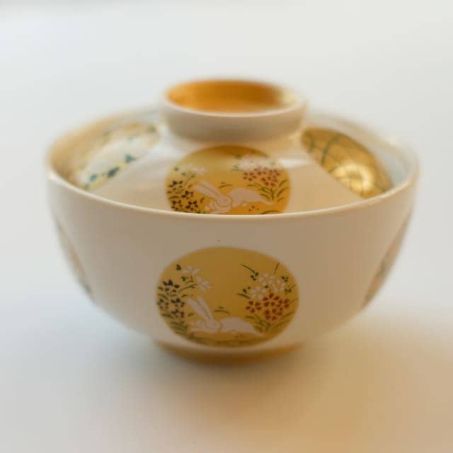 有田焼　金彩丸紋蓋向