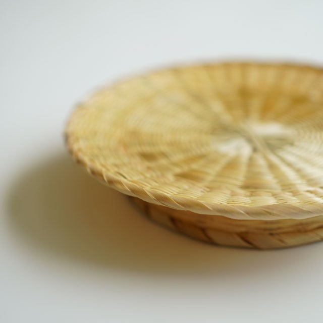 ざるそば 高台そばざる 8寸 ｜ 四季折々のおしゃれな和食器通販サイト