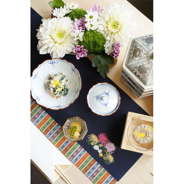 重陽の節句　刺繍　プレイスマット　濃紺　47×21.5ｃｍ