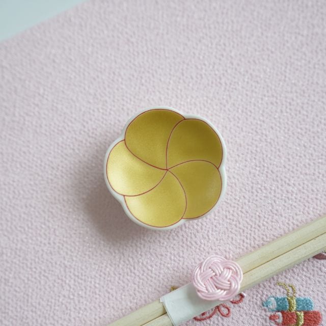 錦金彩捻り梅箸置