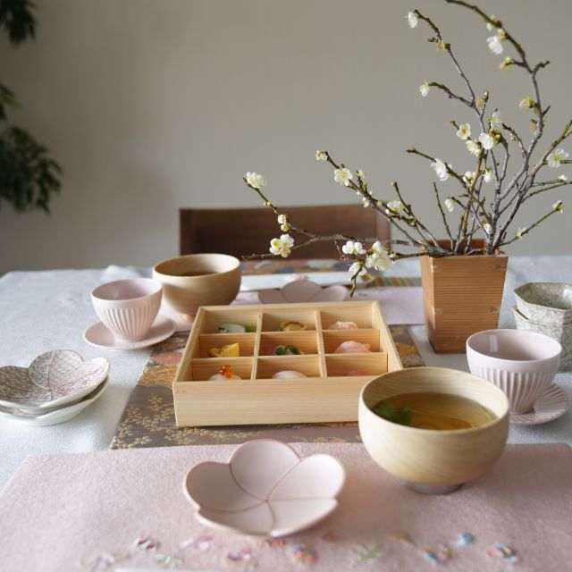 波佐見焼 ピンクしのぎ 小皿 ｜ 四季折々のおしゃれな和食器通販サイト