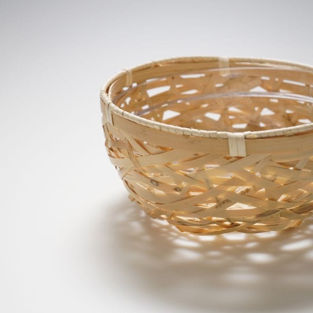 やたら編み篭　アラカルトボール（白竹）　アクリルボウル付き　M