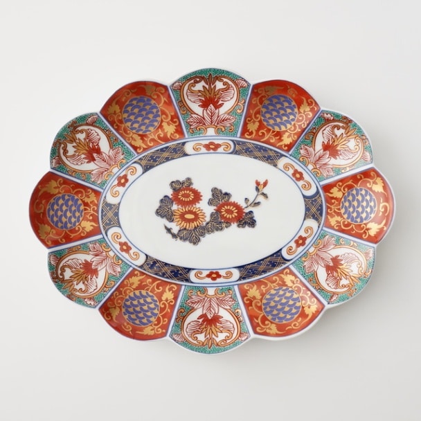 波佐見焼　金彩間取菊紋　19cm楕円皿