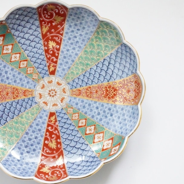 波佐見焼　菊割花地紋　5号取皿