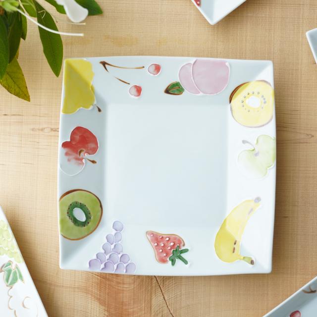 ミックスフルーツ角皿　直径17.2cm　(伊万里焼)