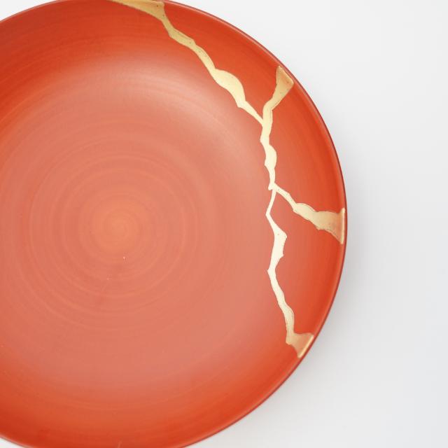 【12月中旬頃お届け】有田焼　錦朱巻金継６寸皿　FOURGRACEオリジナル