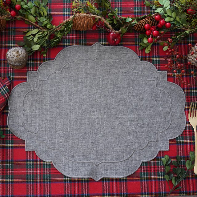 グレー　刺繍ランチョンマット