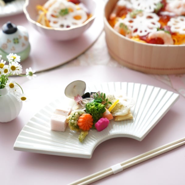 扇皿 ホワイト ｜ 四季折々のおしゃれな和食器通販サイト