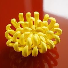 陶芸　手作り陶器　香炉、菊の図柄 陶芸 手作り陶器 香炉、菊の図柄