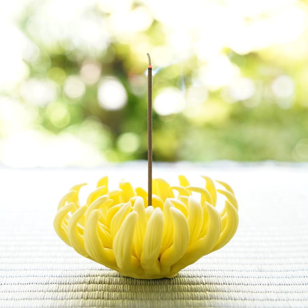 陶器の菊飾り(お香立て)黄色
