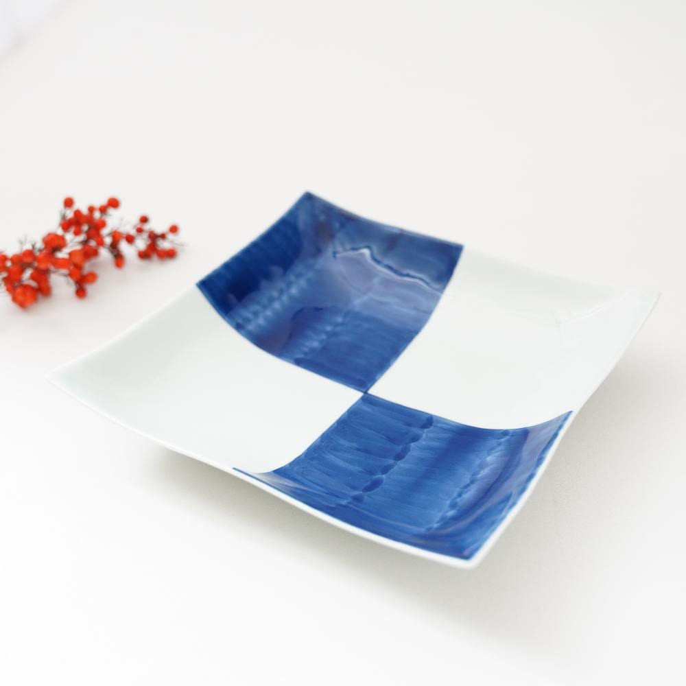 有田焼 手描き線紋 菊割小付 青 ｜ 四季折々のおしゃれな和食器通販