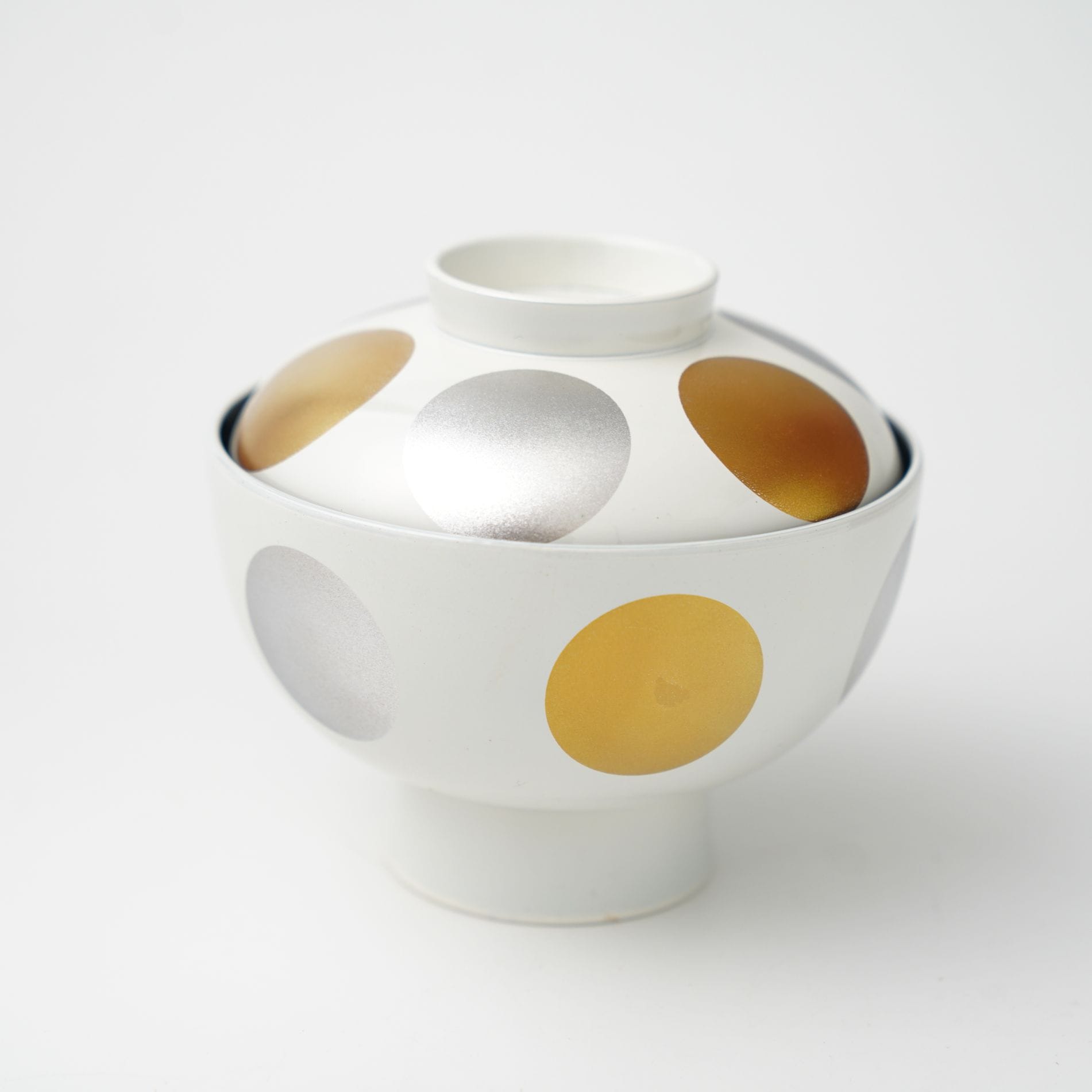 【新品】輪花皿 柿朱縁金／白縁金　4枚セット　 FOURGRACEオリジナル 新品】輪花皿 柿朱縁金／白縁金4枚セット FOURGRACEオリジナル
