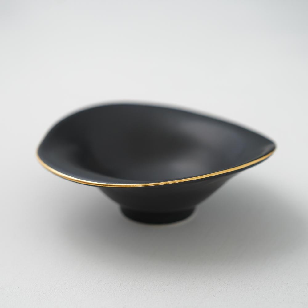 黒マット（渕金）なぶり取鉢