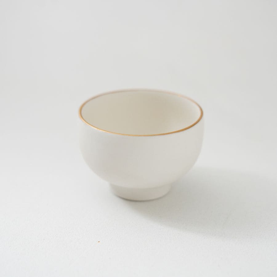 白マット（渕金）盃