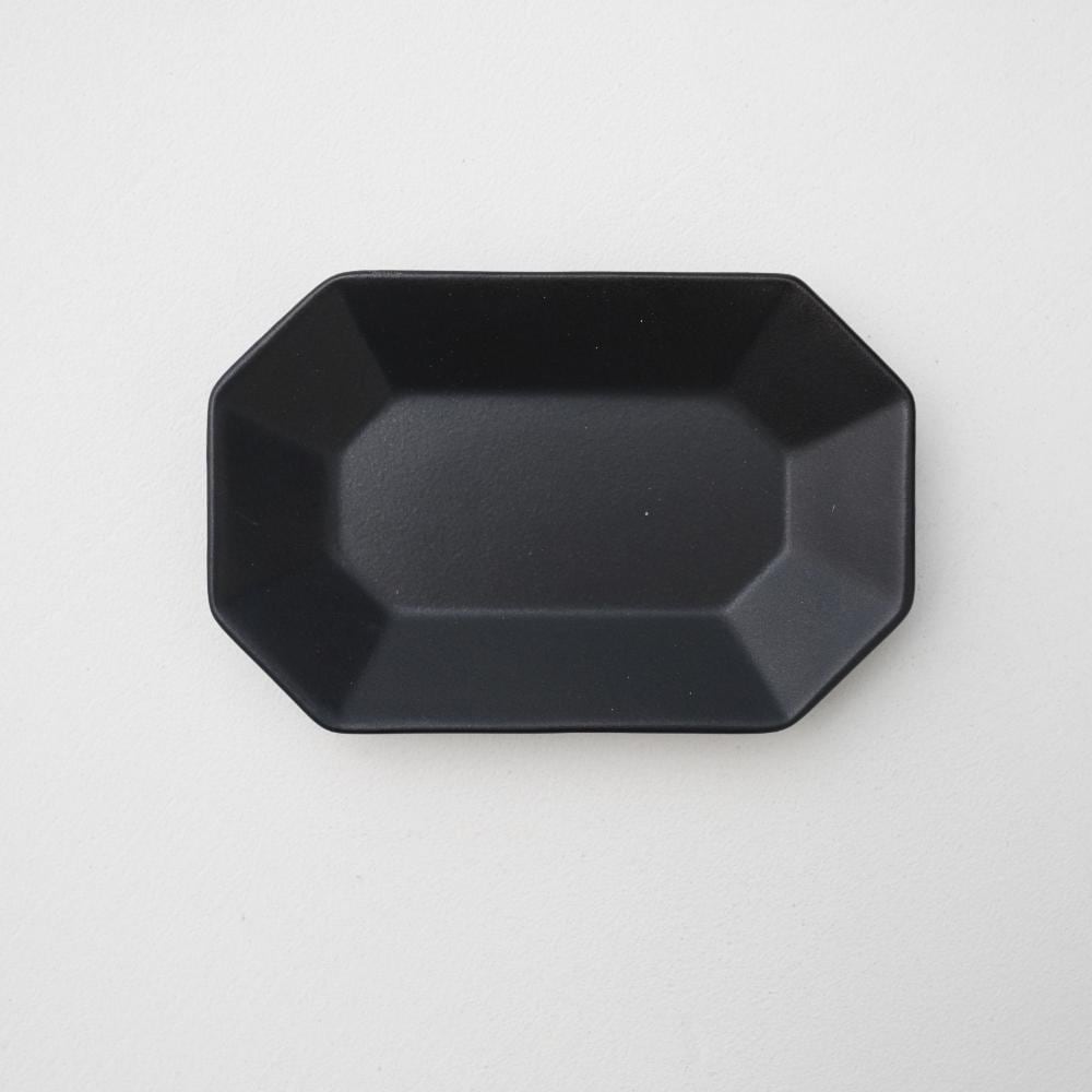 ブラック 長角八角プレート S