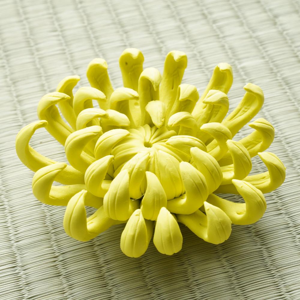 陶器の菊飾り(お香立て)からし色｜ 四季折々のおしゃれな和食器通販