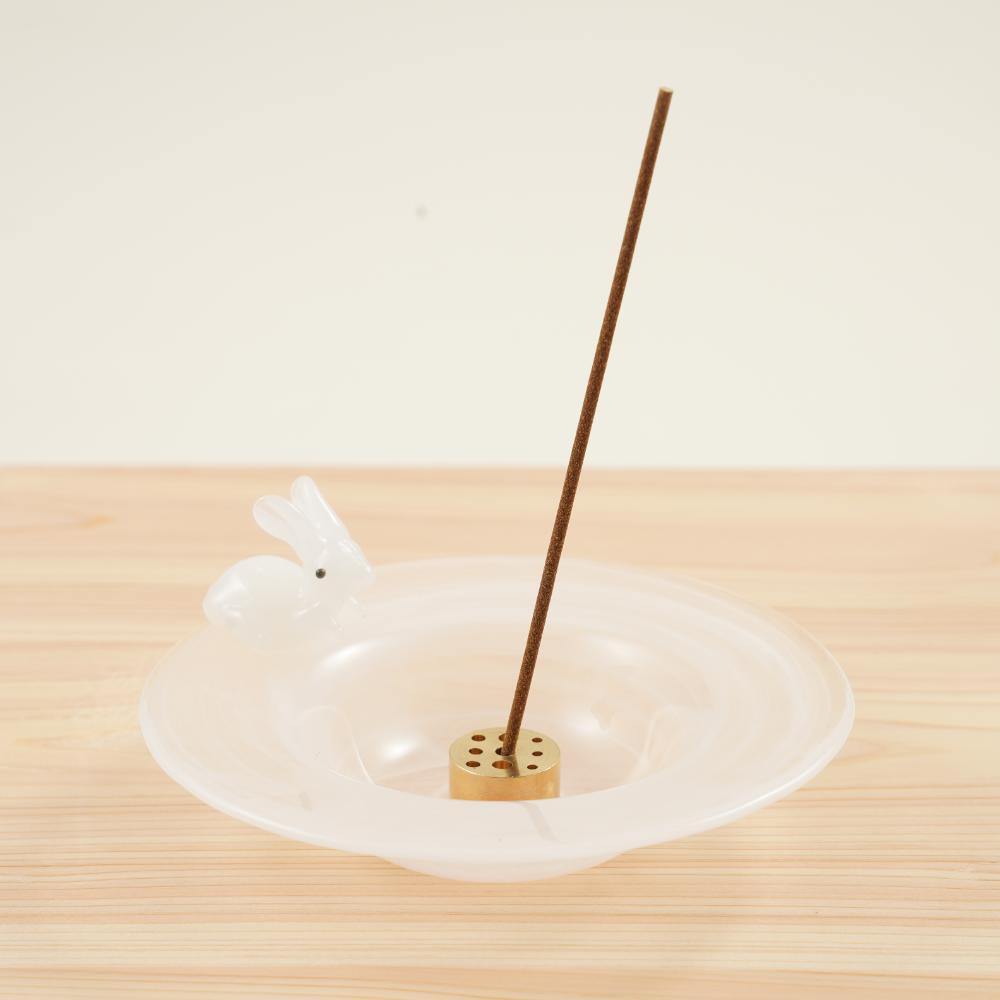 かすりうさぎ ガラスのお香立て