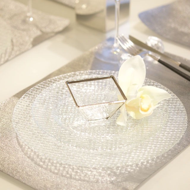 トルコ製　バスケット柄ガラスプレート　27ｃｍ