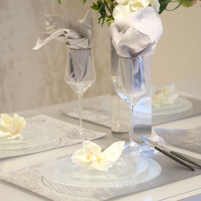 トルコ製　バスケット柄ガラスプレート　27ｃｍ