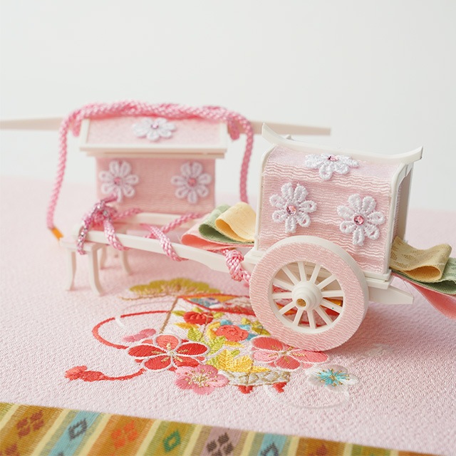 おひな道具　御所車と御駕籠のセット　ピンク