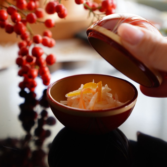 球珍味　手まり柄内金パール　朱