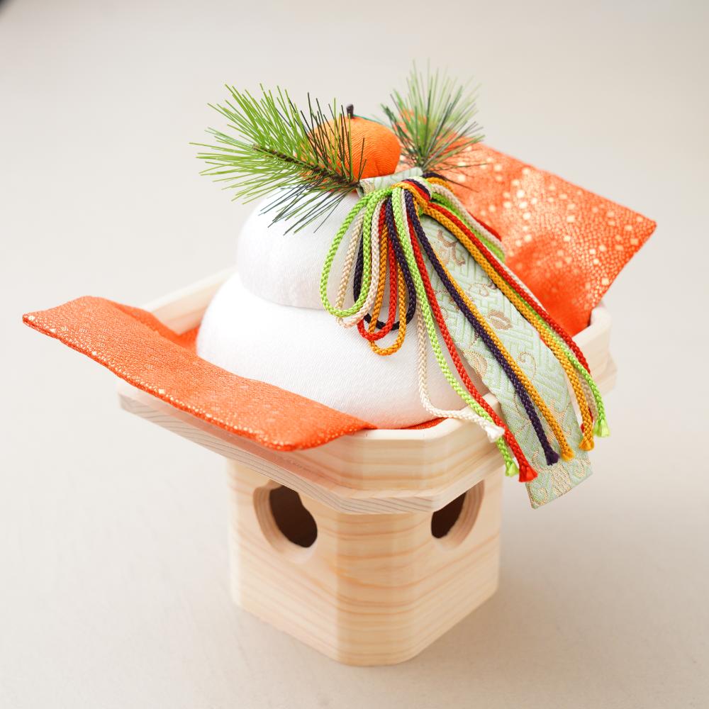 お正月 鏡餅と松 お飾りセット 黒 ｜ 四季折々のおしゃれな和食器通販