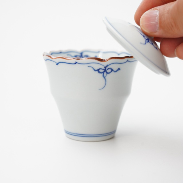 波佐見焼　渕瓔珞（青）　桔梗渕杵型小吸物