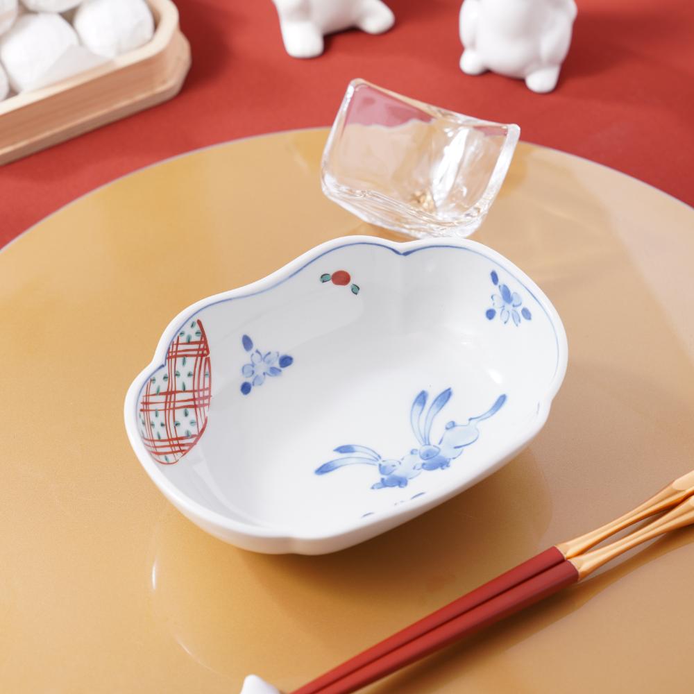 波佐見焼 花うさぎ 木甲小鉢｜ 四季折々のおしゃれな和食器通販サイト